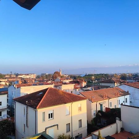 Attico A 2 Passi Dalla Stazione E Centro Storico Ravenna Eksteriør billede