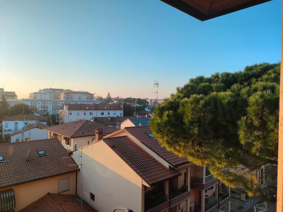 Attico A 2 Passi Dalla Stazione E Centro Storico Ravenna Eksteriør billede